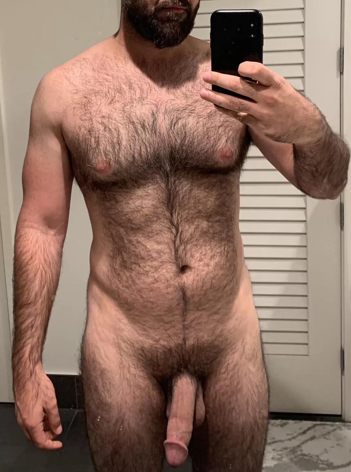 JUST ANOTHER EXHIBITIONIST REDDITOR THAT HAPPENS TO HAVE A HAIRY CHEST