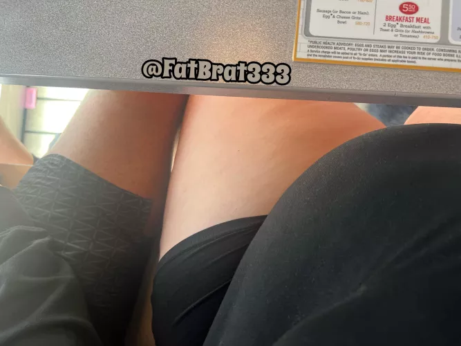 looks like I don’t have much room left in these booths 🥵🐷 I’m really turning into a fat PIG 😩