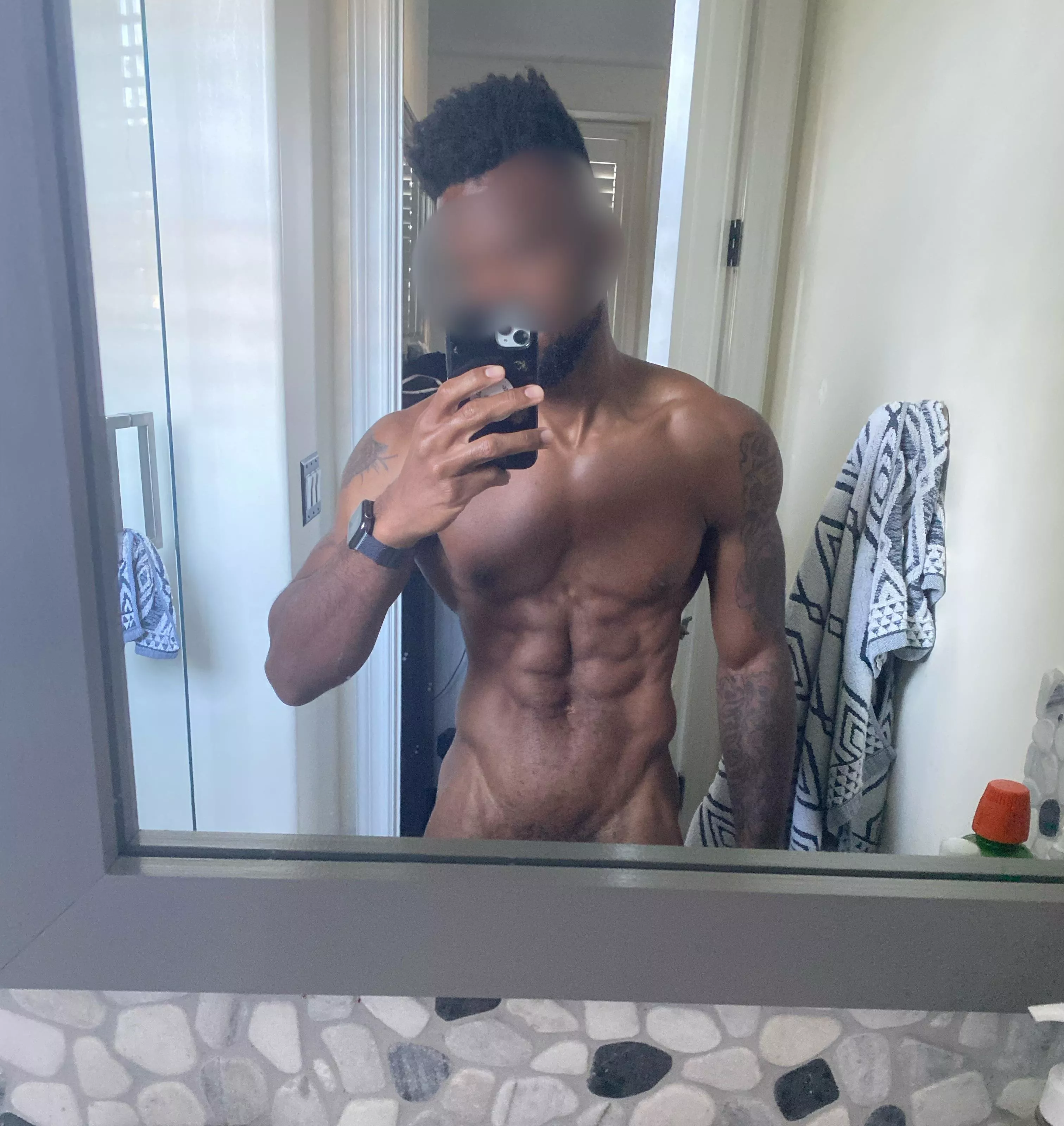 [M] 34, but I feel/look better than I did in my 20s. Consistency is key.