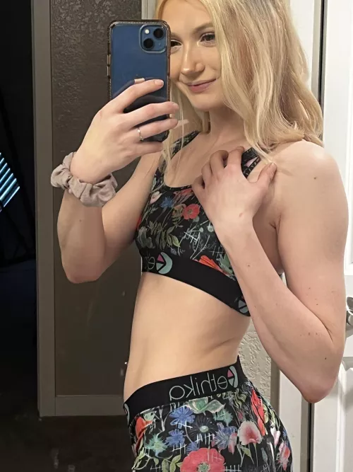 Only react if you want me to send you a treat ❤️😇