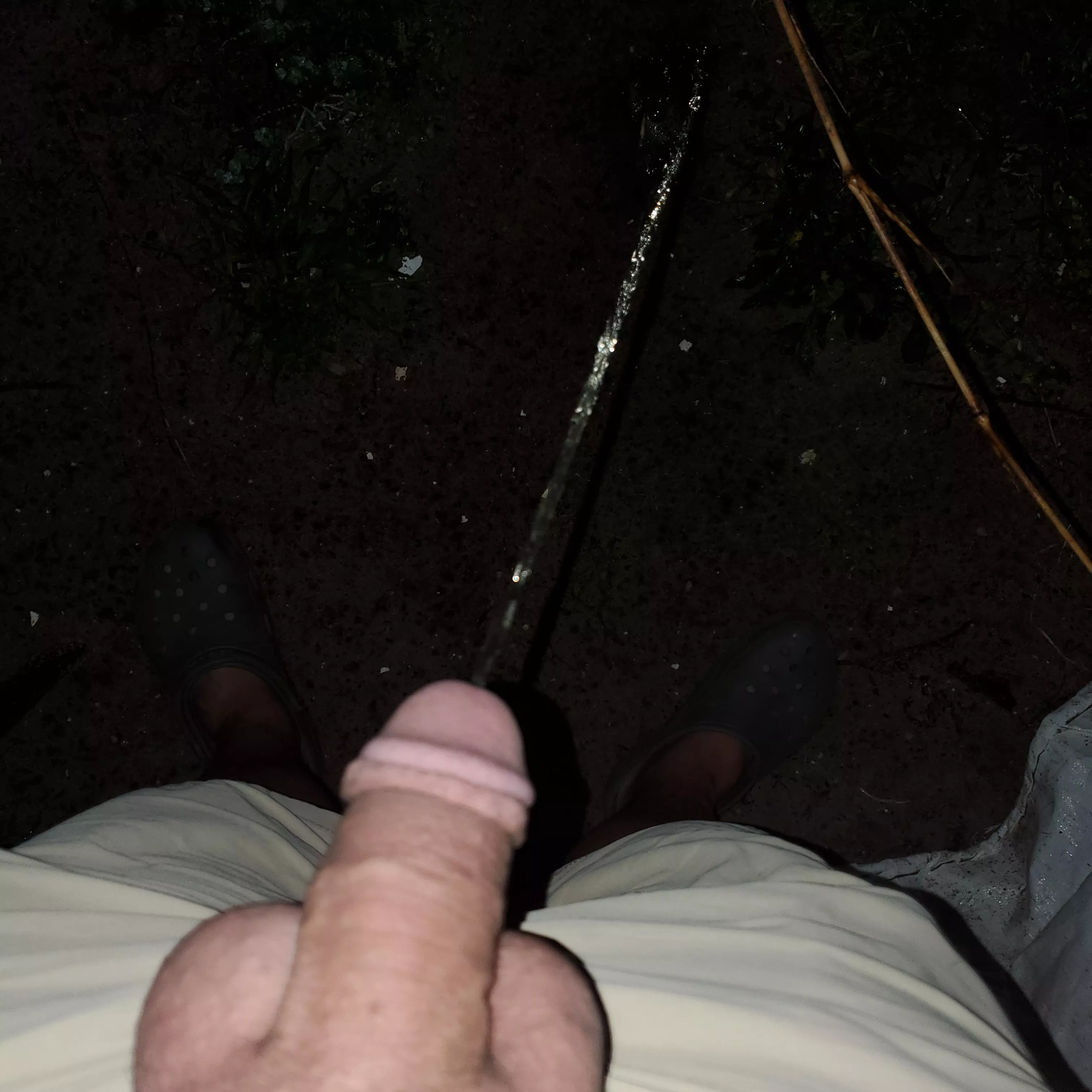 outdoor piss
