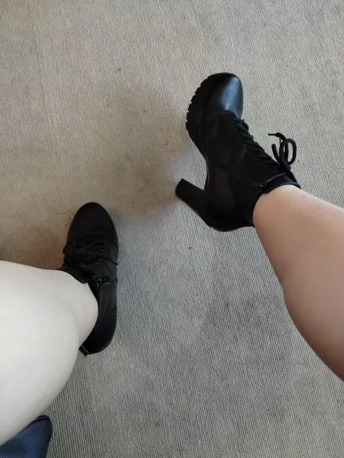 [selling] Come and kiss Mommy's new heels. Kik: angelgoddess263
