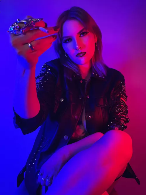 Smoke just to put ash on you