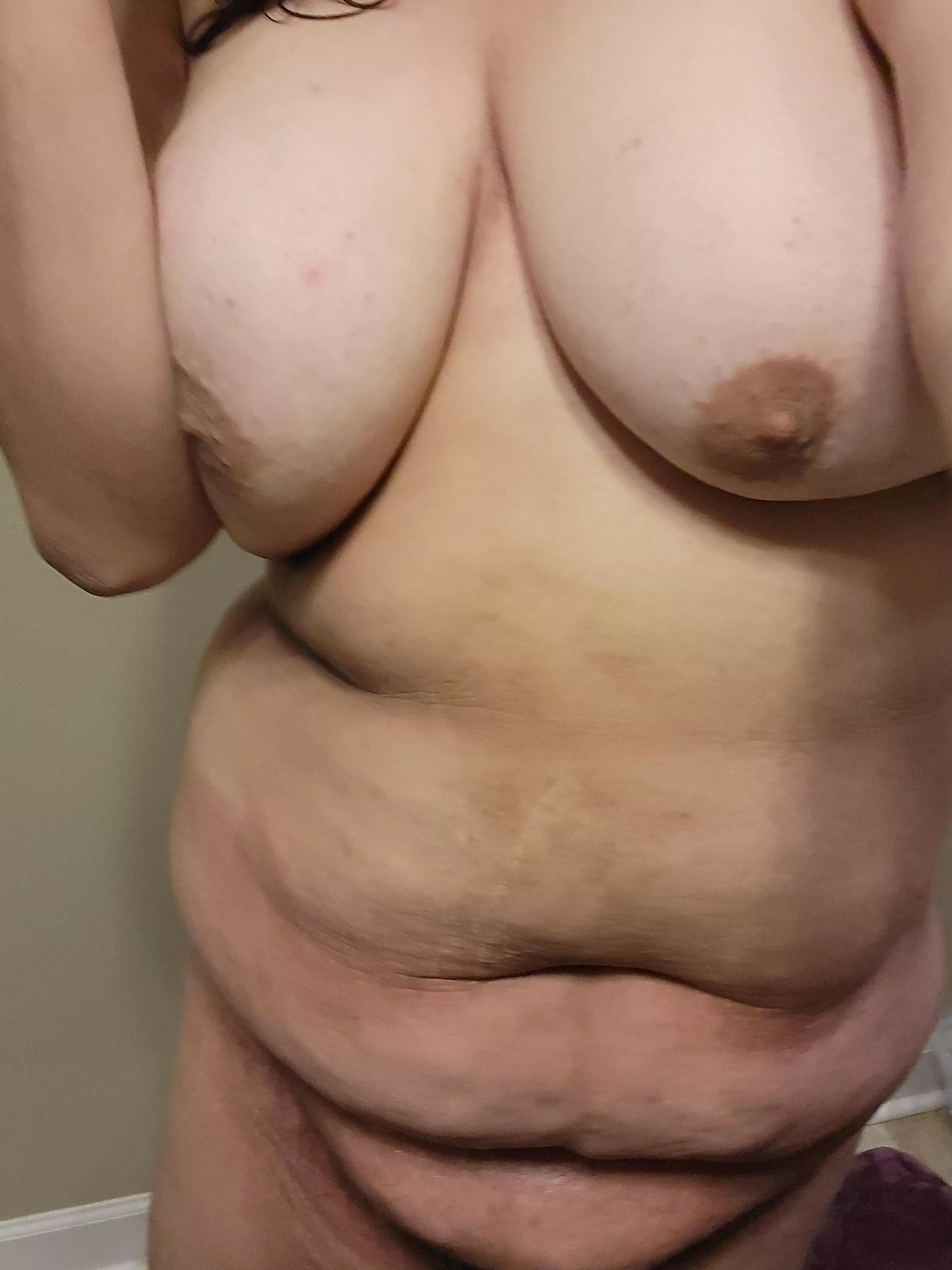 Sometimes I fall asleep and then I'm wide awake at midnight 😅