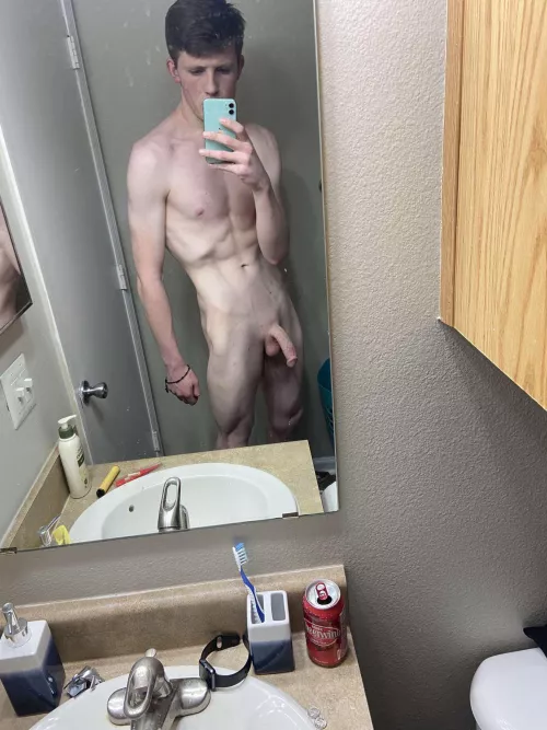 Tennessee cock at its finest. 6’7