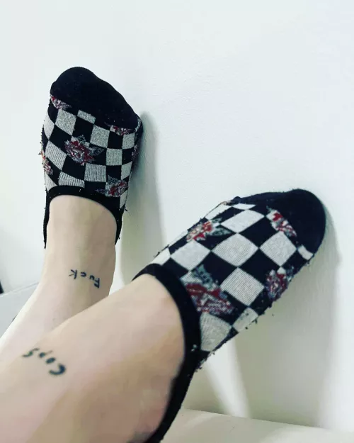 With or without socks?🙈