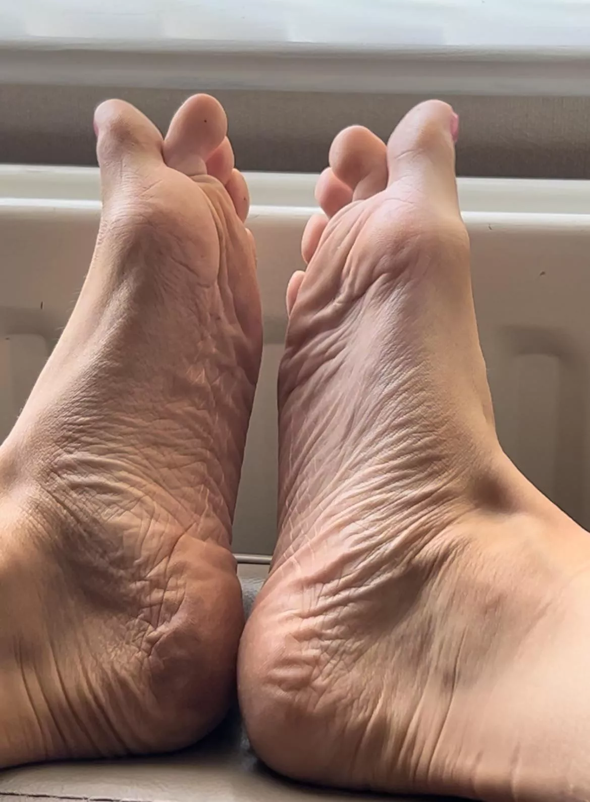Wrinkly soles 🦶🏼🤤