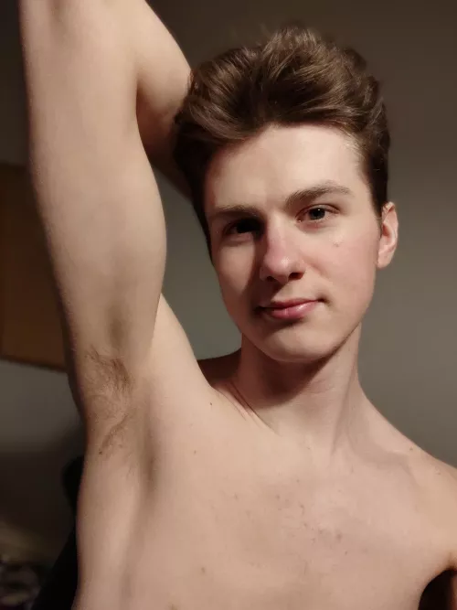 About to workout, gonna need someone to clean up the sweat