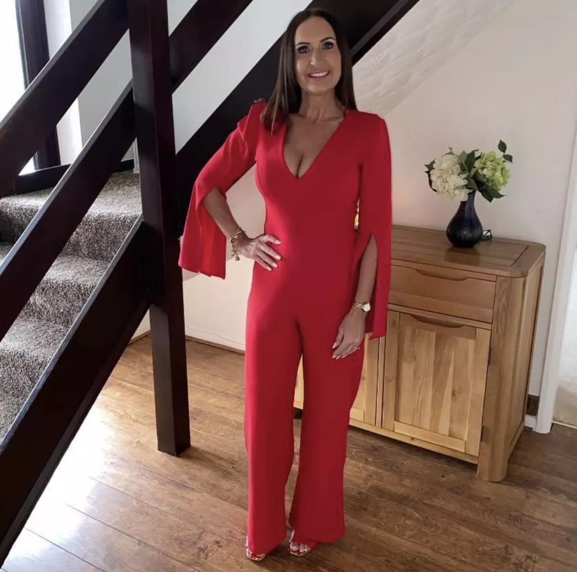 Chavvy 50 year old milf, loves the attention