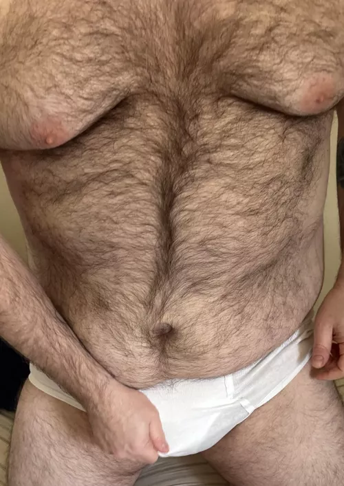 Come rub daddy’s hairy chest