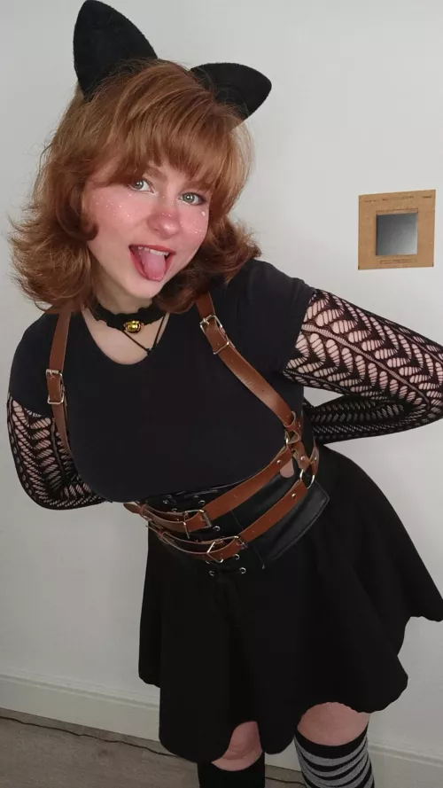 Cute enough to date? 🥰