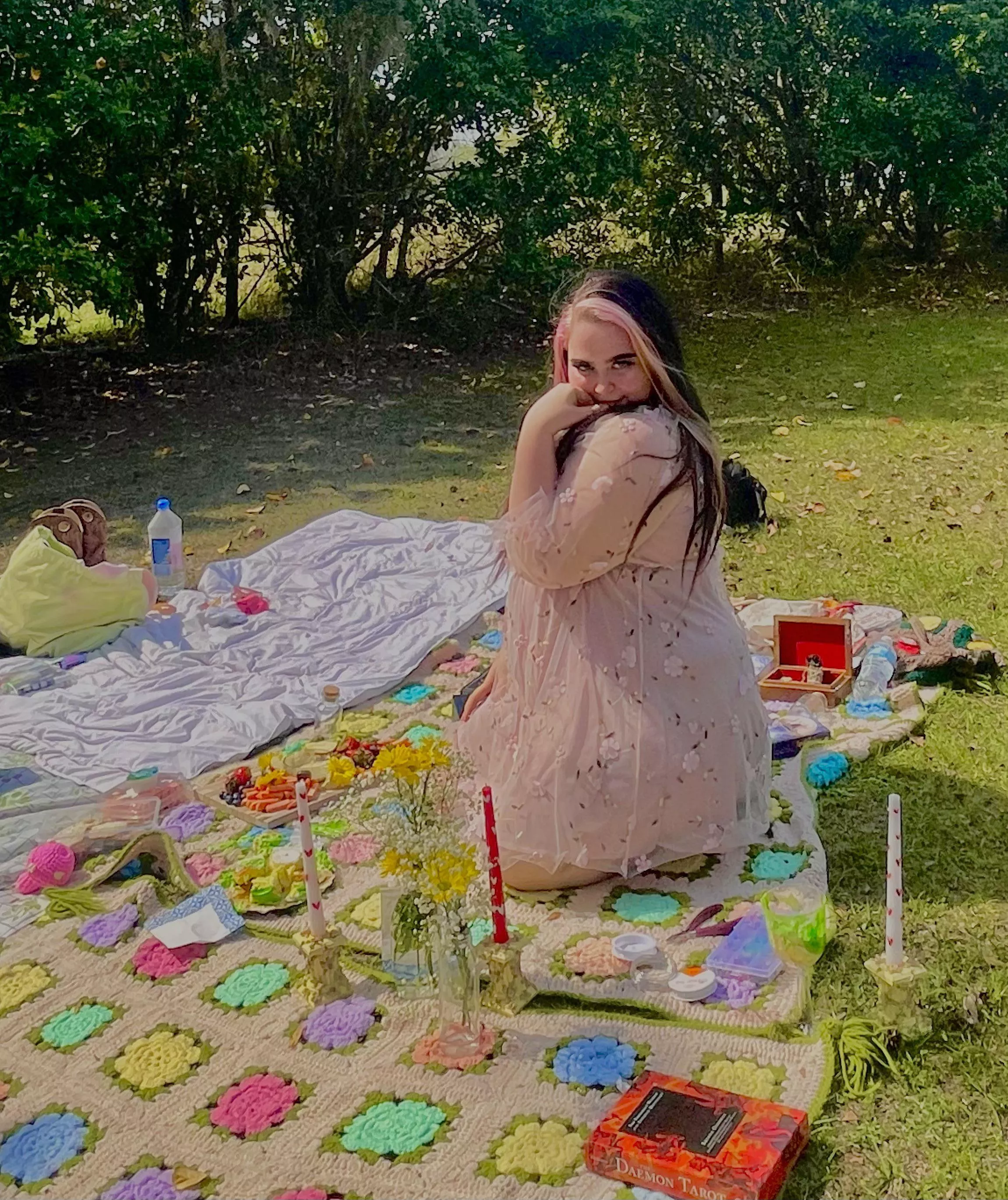 Cute lil picnic moment 💖🥰