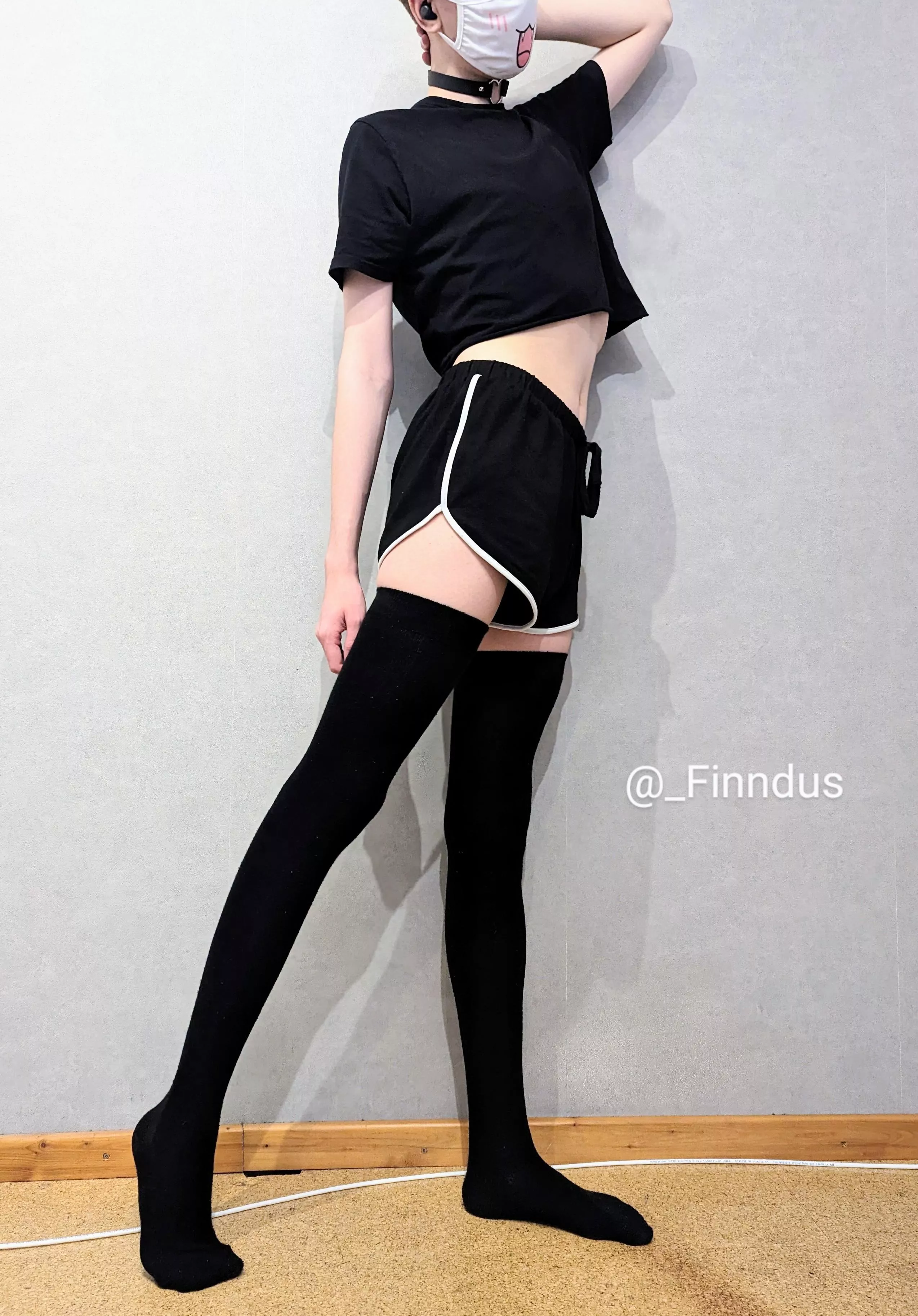 do you like my tummy? 🥺