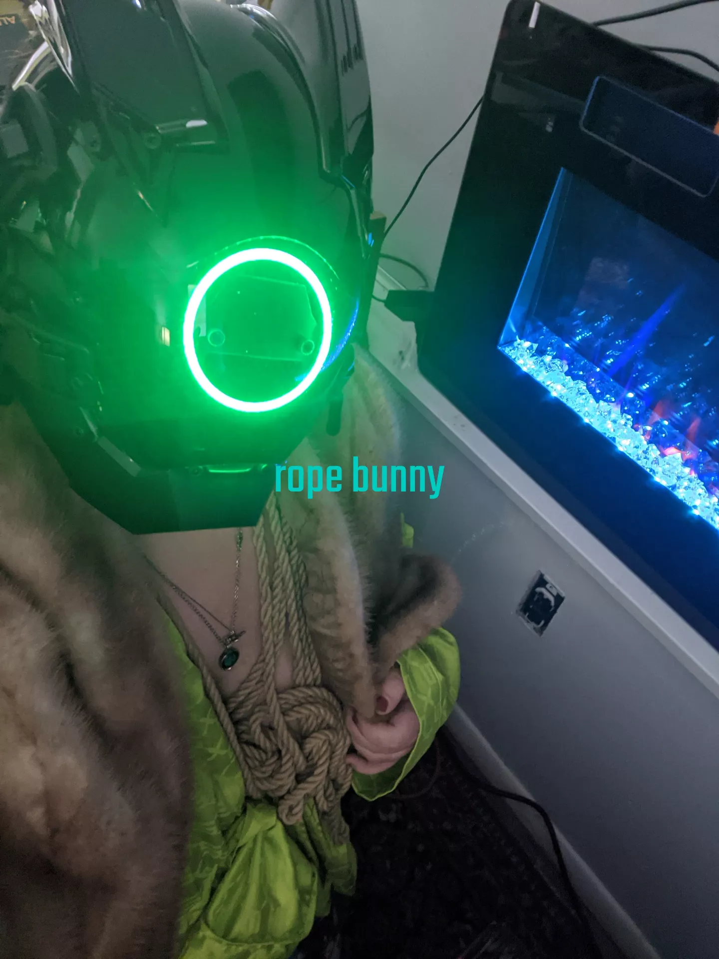 Going into incognito mode now when I post my OC. I am the female Mandelorian. Don't ask me to remove my mask because I have sworn to wear it forever and ever amen. ✌️ this rope bunny has ties to do! 🦇 🔥 ✊