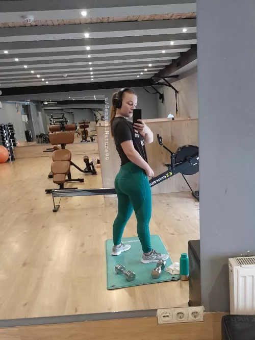 Guys were looking at me in the gym, I wonder why