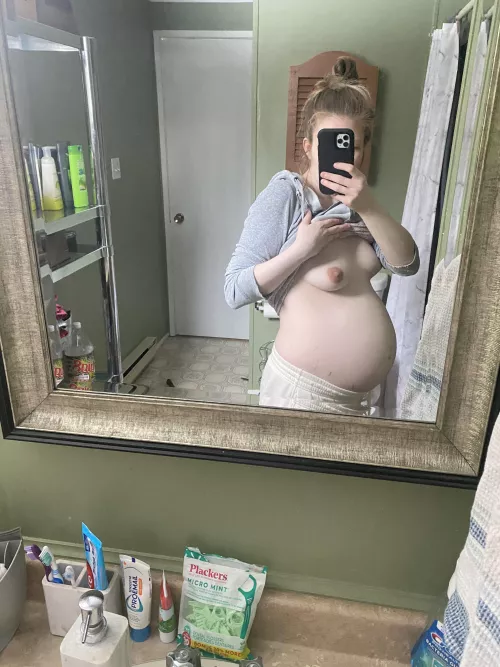 Happy Friday - about to pop