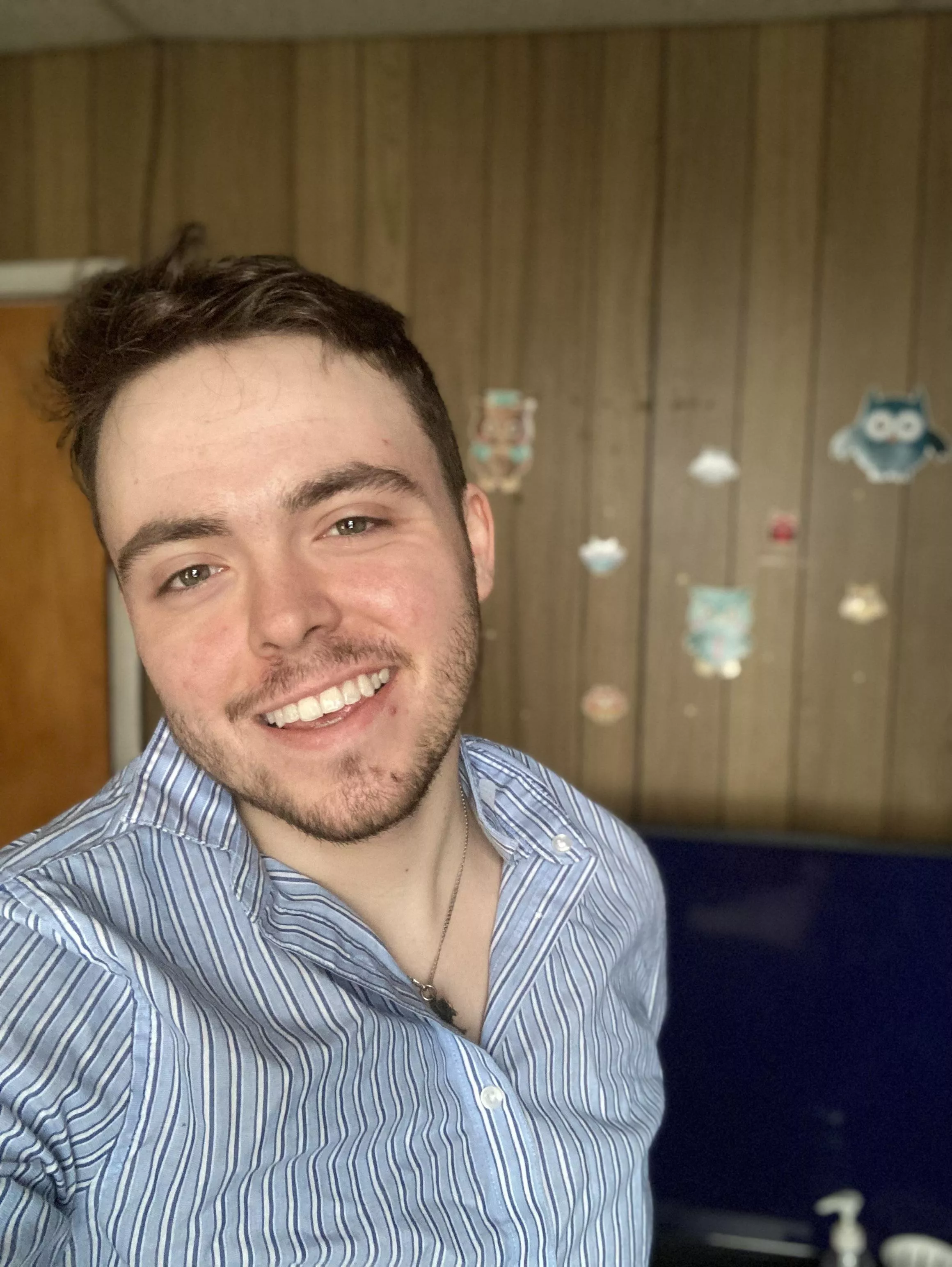 Happy Friday 💖 wishing all the bros are really good day and an even better weekend! 🤗