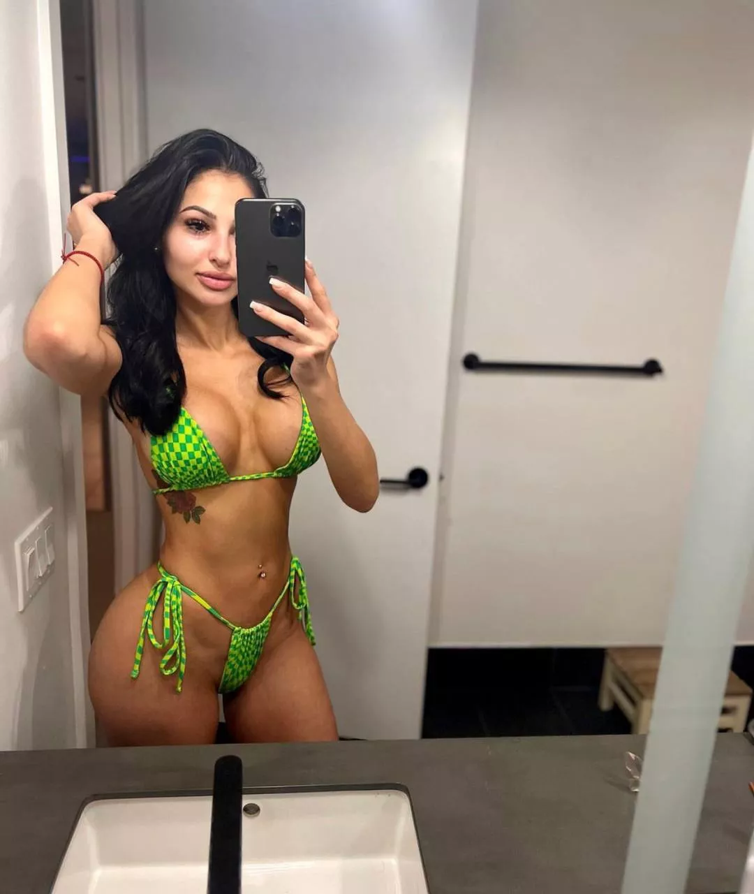 I bet you want to get your hands on my pot of gold ;)