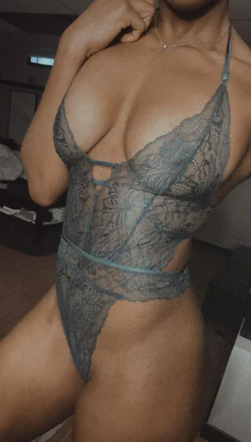 I’m horny. Who’s online?