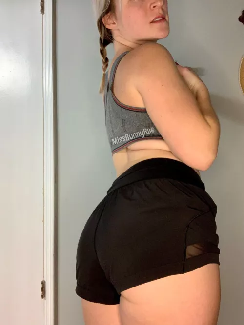 Juicy booty in short shorts to wake you up