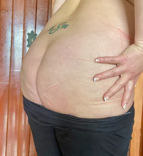 Leggings Down Teacher Tess!