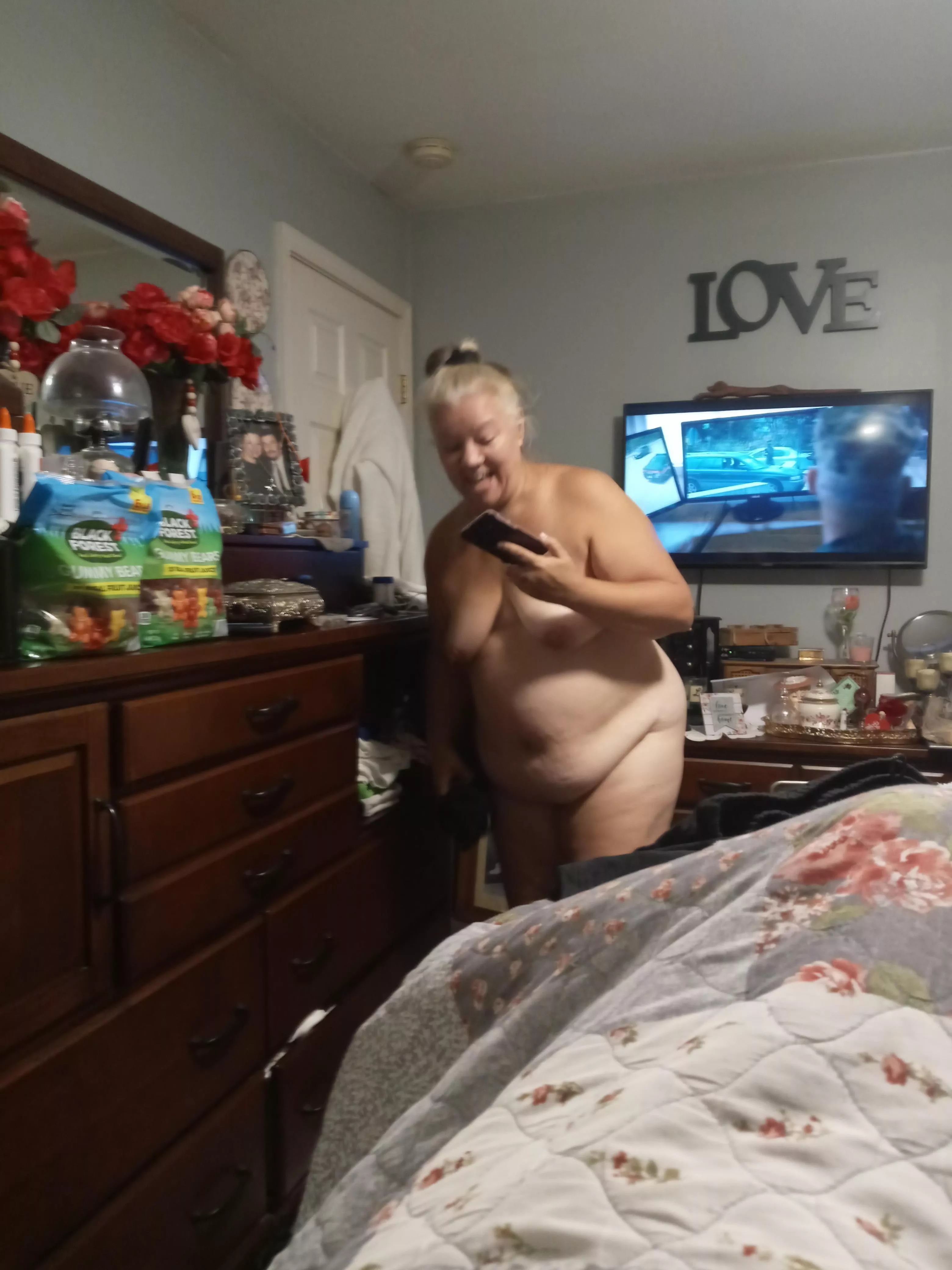 my wife is a church wife and unaware tell me what you think of this picture please DM