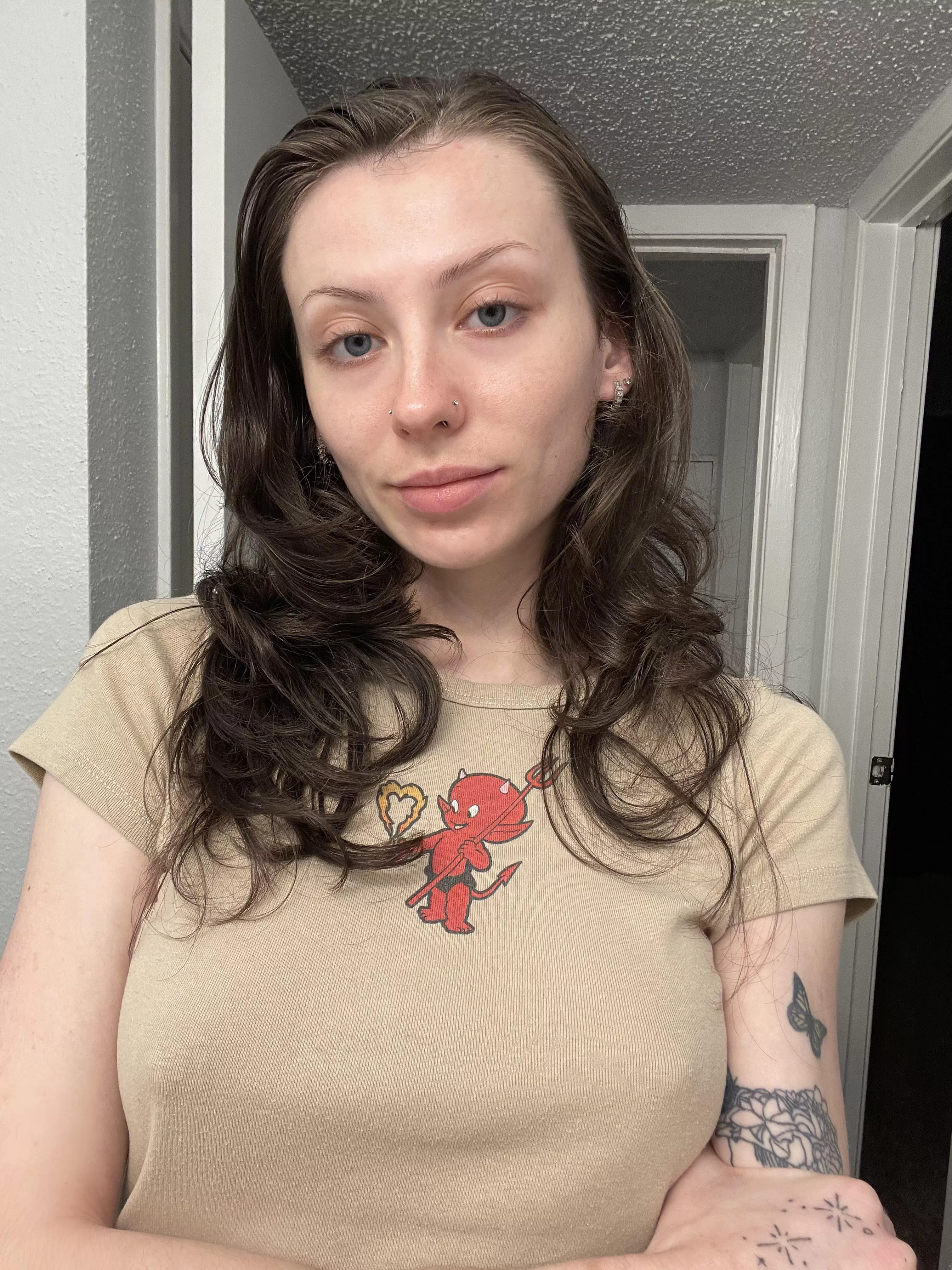 No bra, no makeup, no problem!
