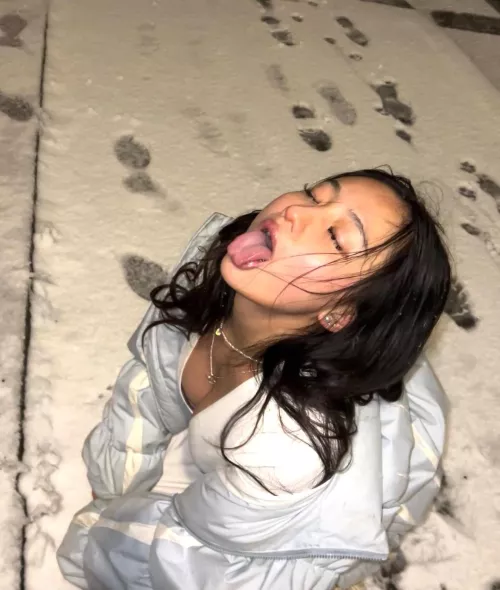 Ready for a mouthful of… snowflakes!