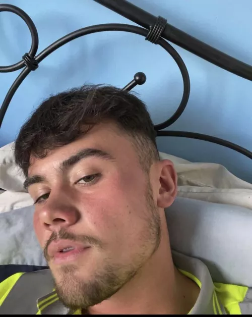 Sc: joe.Robinson10 who wants to cream on my face