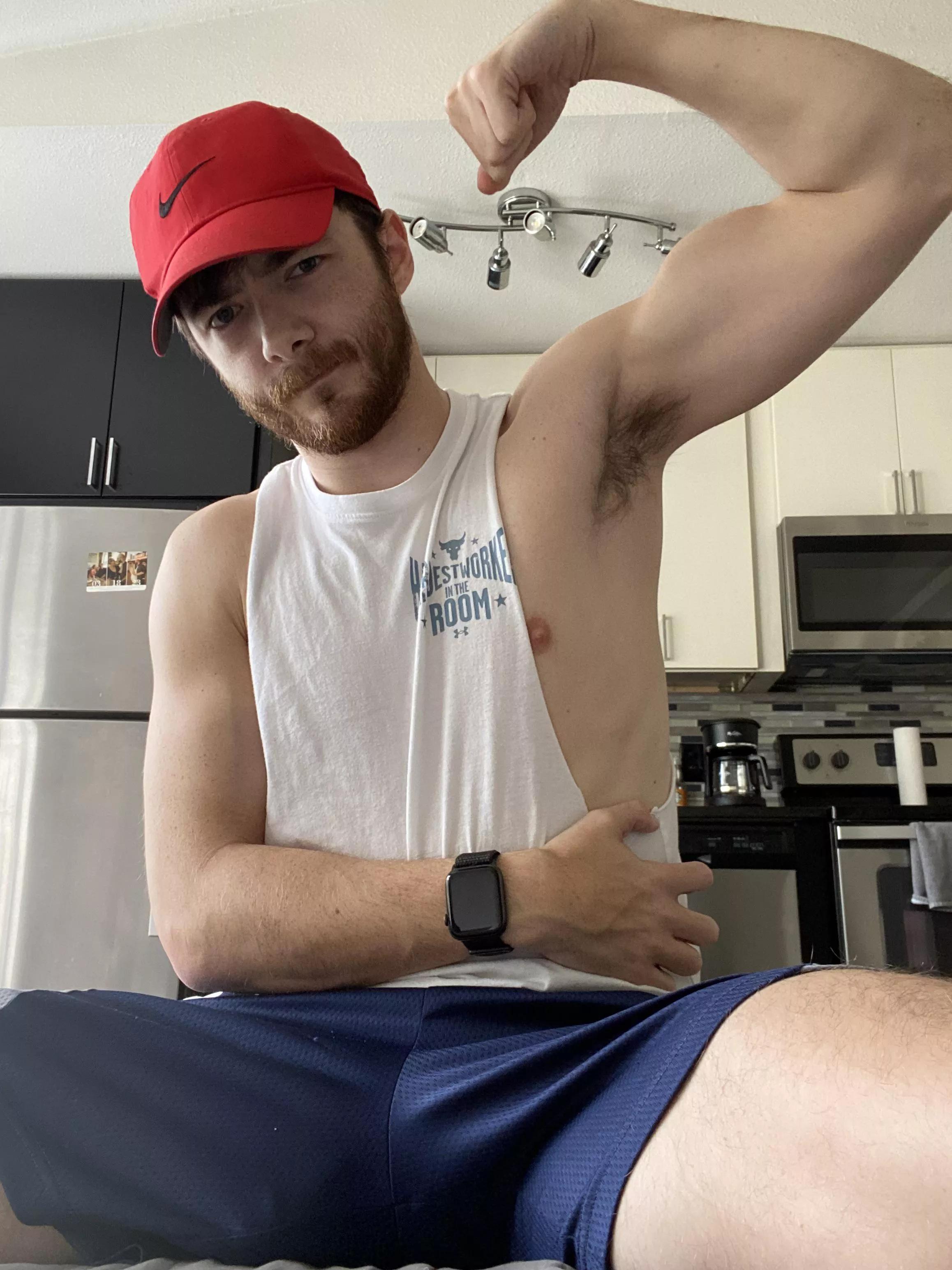 sniff these pits piggie