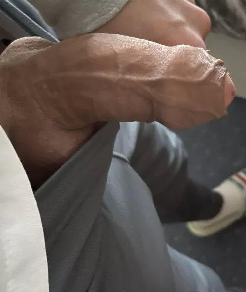 Suck it to make it hard 🥵