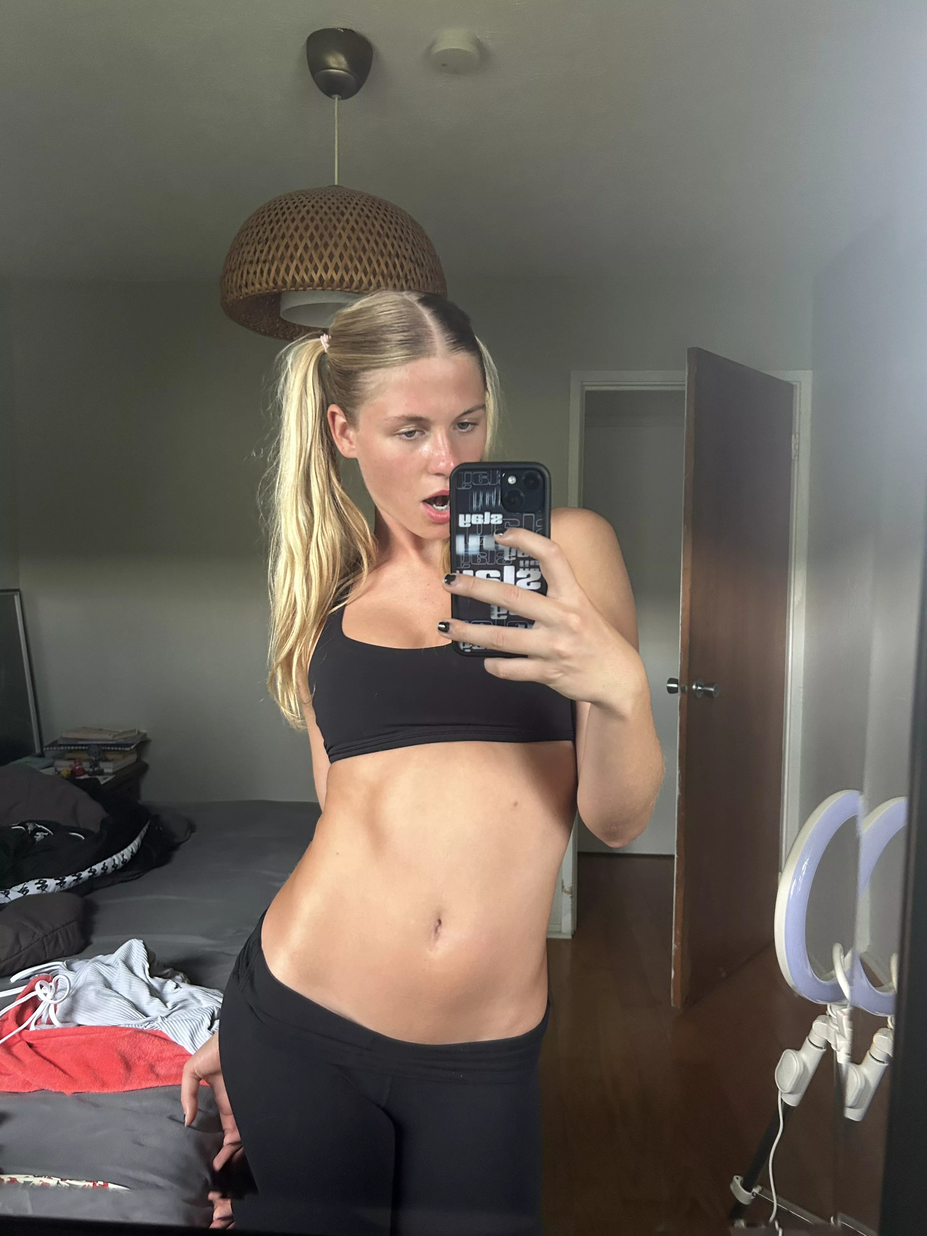 Sweet dreams babes ... ;)