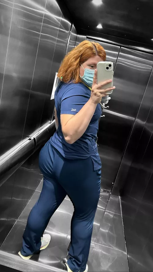 There's some delicious 🍆🍆🍆out there that I want to fuck💜💚