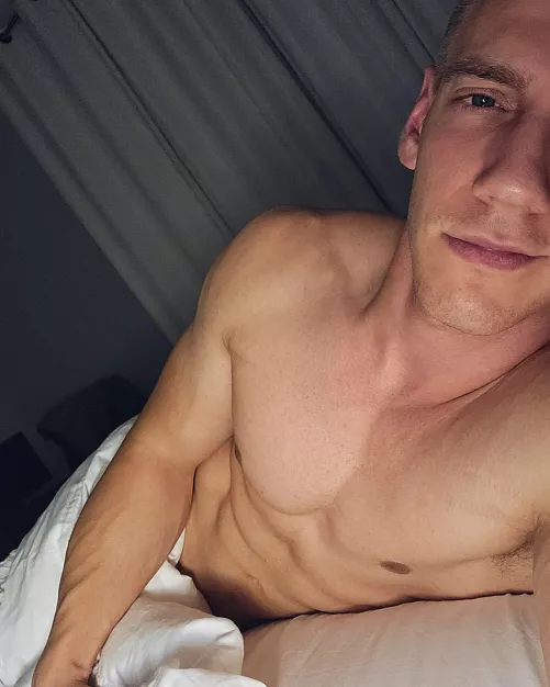 What are you doing in my bed 😏..?