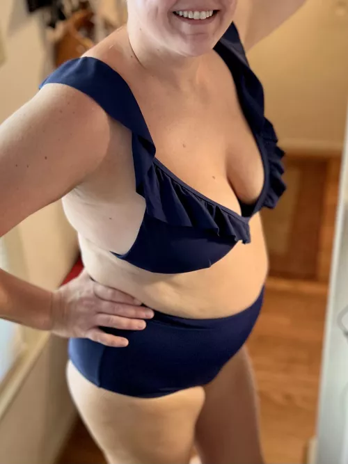 Wife’s high waisted bikini 💙