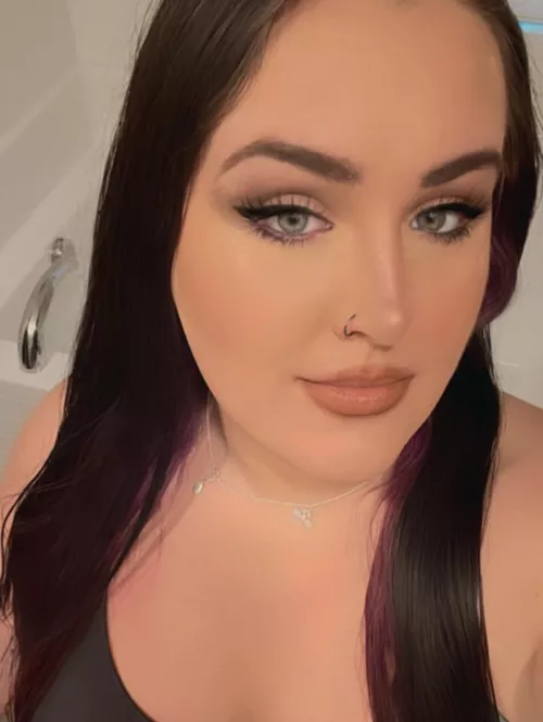 Winged liner is my fav 🥰