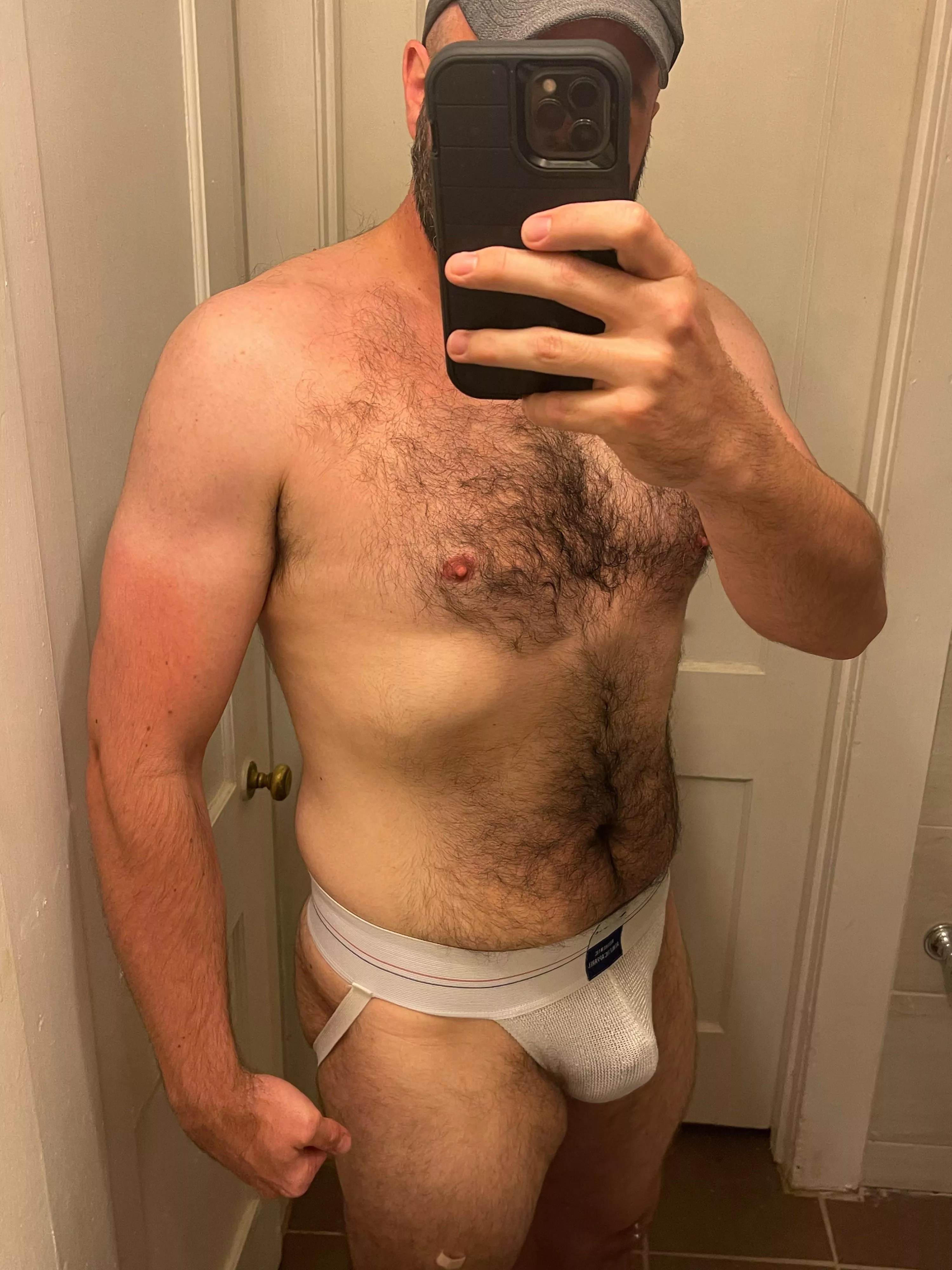 [40] 6’4” 210 lbs married dad in Texas. After my Friday evening 4 mile run I’m a little sweatier than usual and about to take a shower. Wore one of my Champion jocks tonight.