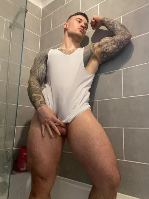 Armpits or cock print?