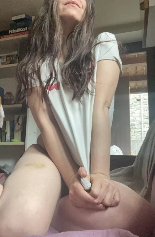 Down for a J with an Italian stoner?