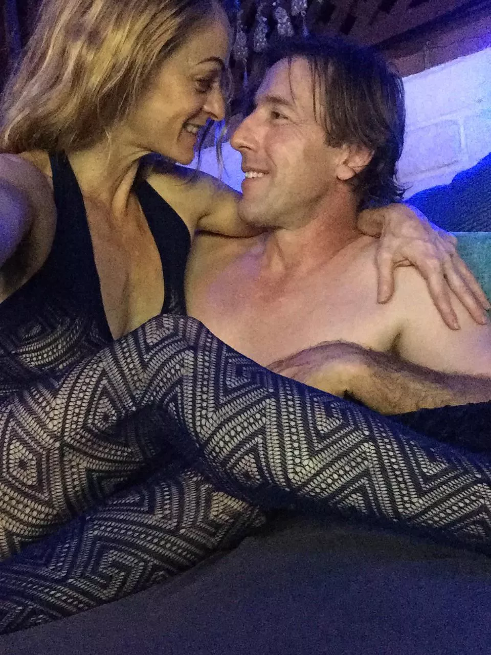 Happy Friday! Let’s get the party started. Join us on Chaturbate at http://peppermintdusty.live