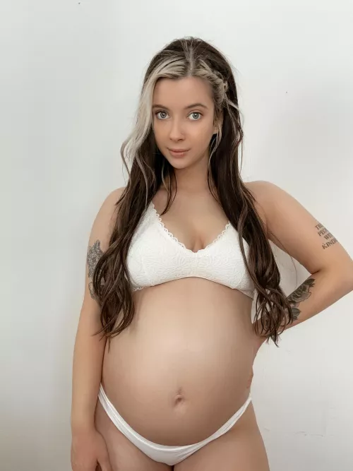 I never knew you got so much hornier the farther along you are 😩