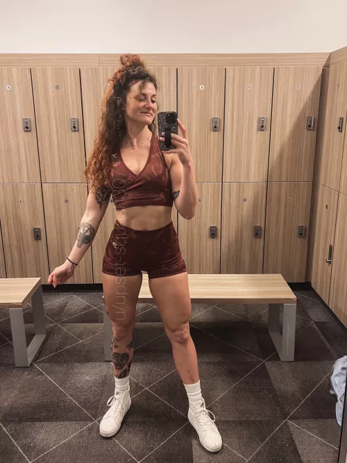 it's me! - Nicki Bocker