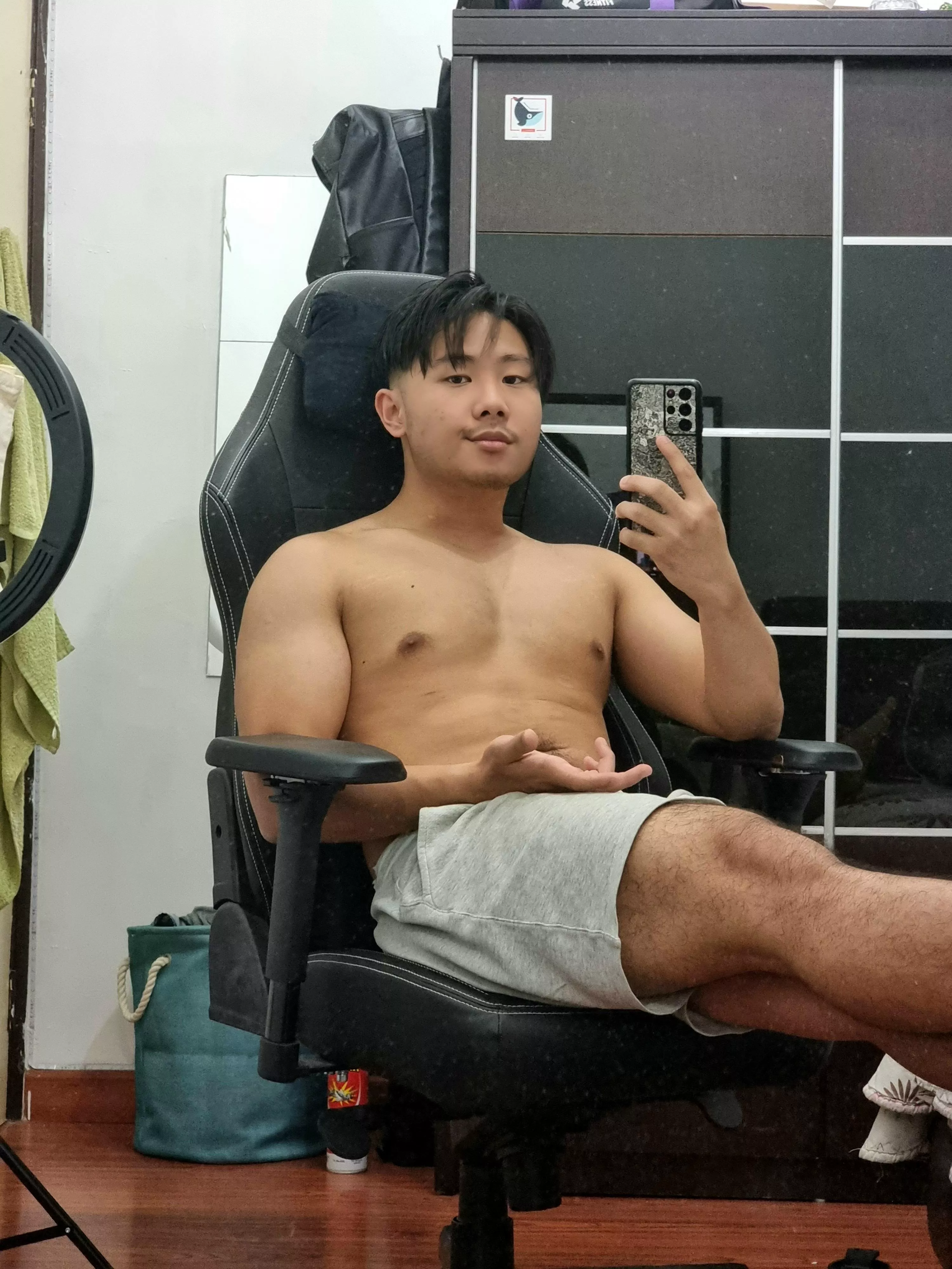 Kinda dreading semester starting again ngl