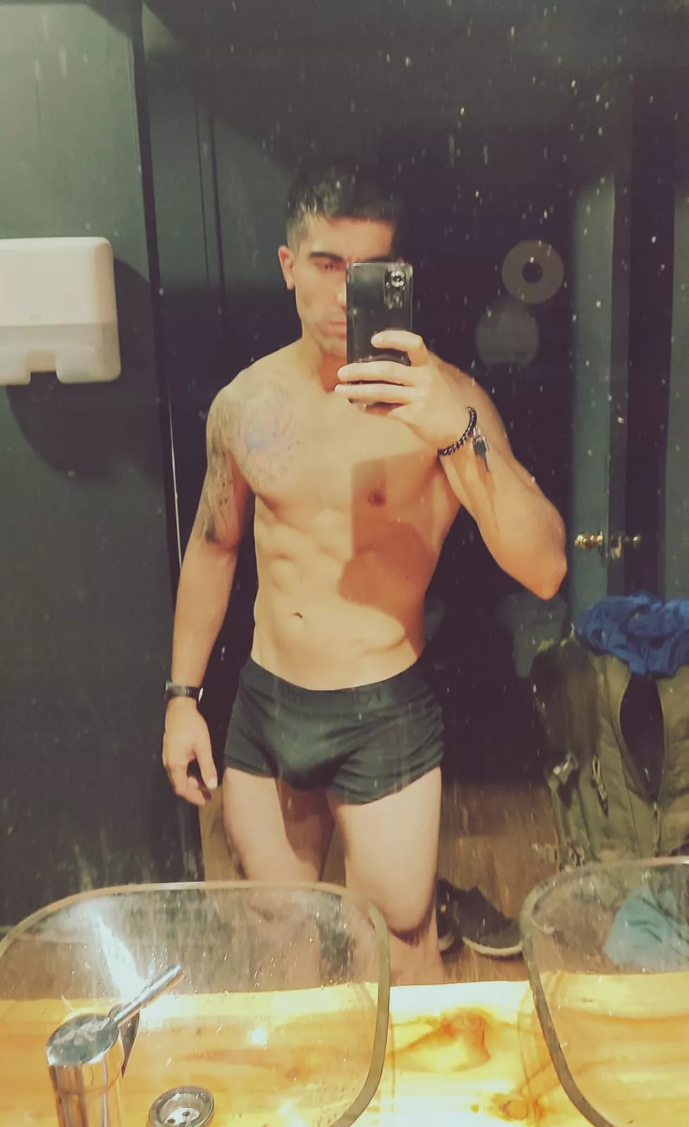 [M] Post workoutt DMs opeeen!