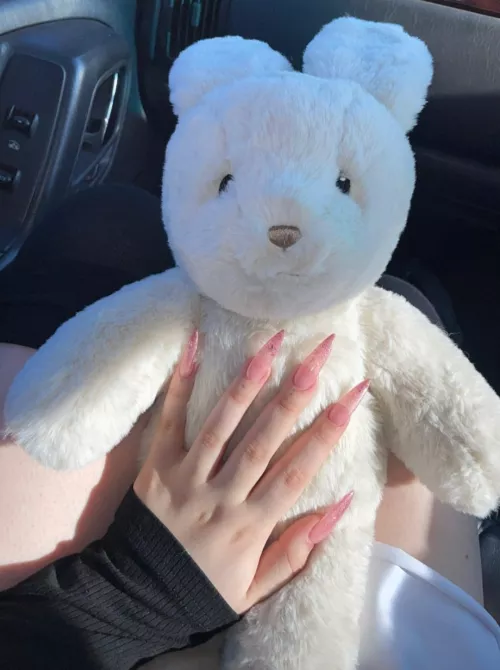 new nails and stuffie