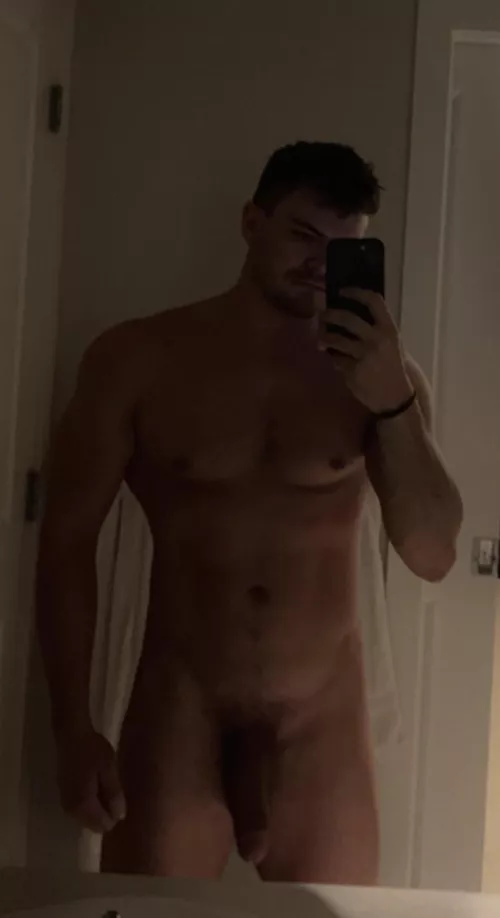 Something about this lighting…