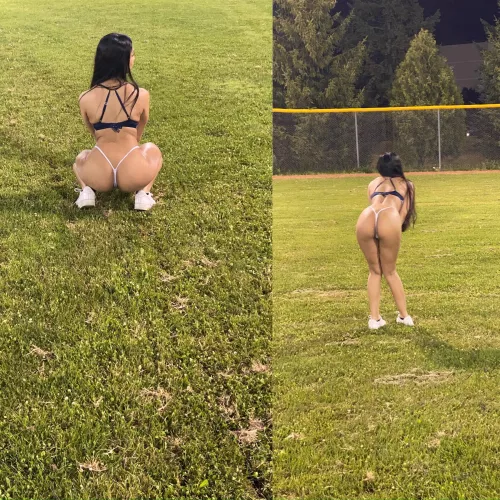 the night I got drunk and stripped for the entire baseball team