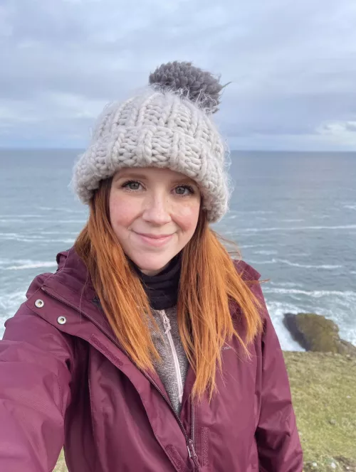 The sea always helps make me feel better! 💕 [F]