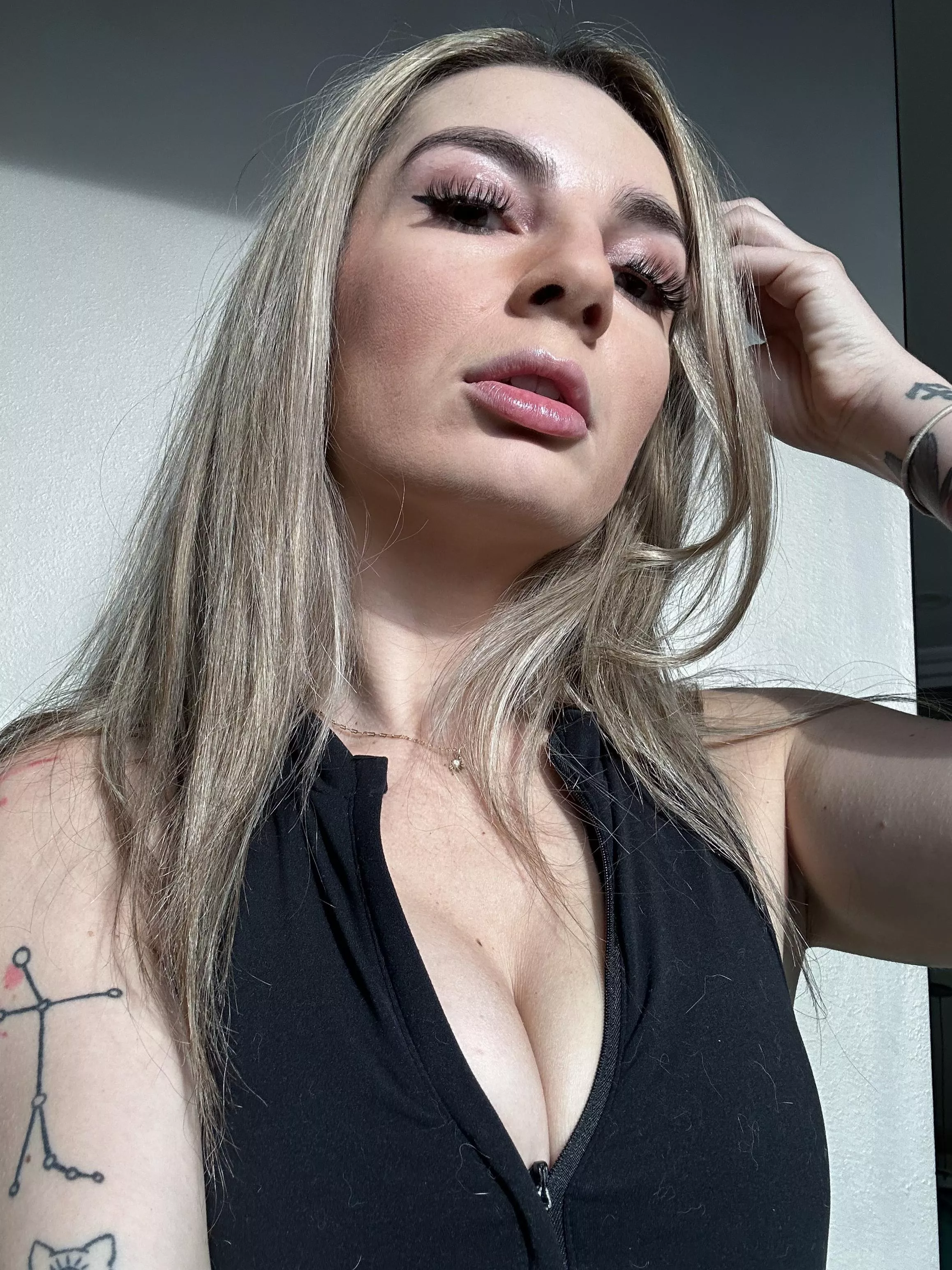 Upvote only if you'd let me peg you [domme]