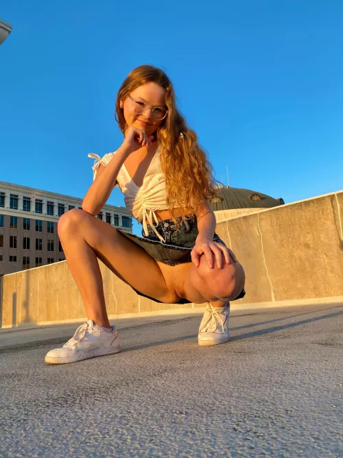 Wearing no panties in public makes me so horny